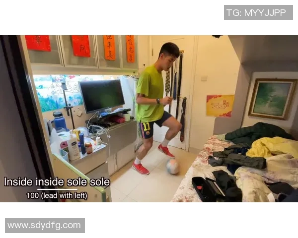 足球明星颠球训练技巧解析与提升方法全面指南