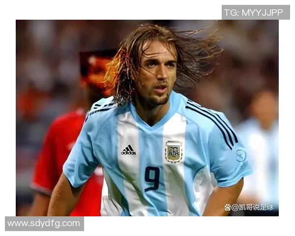 足球界伤病最少的球星揭秘：谁能长期保持巅峰状态，成为铁人传奇