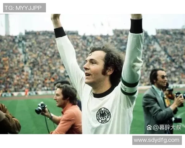 足球1号球服背后传奇球星的故事与历史意义解析 足球1号球服背后传奇球星的故事与历史意义解析